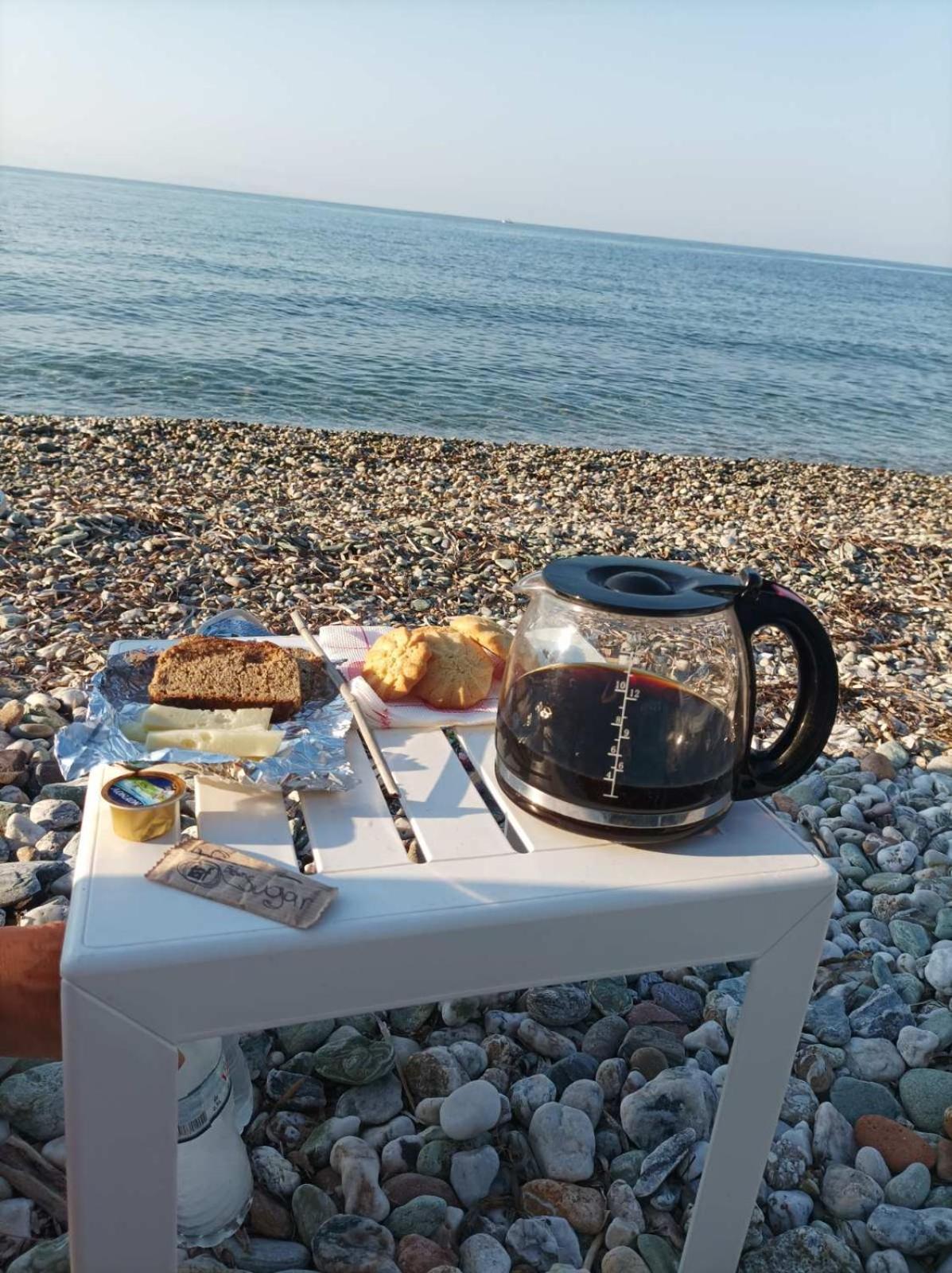 Δωμάτια Κόκκινος Πύργος Plomári Kültér fotó